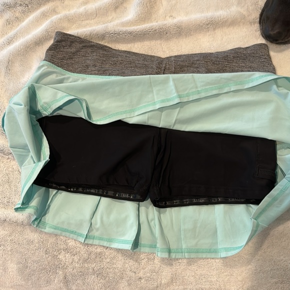Lulu Pace Setter skirt size 8 - Picture 4 of 5